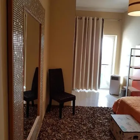 אכסניה Center לאגוּ‏ש